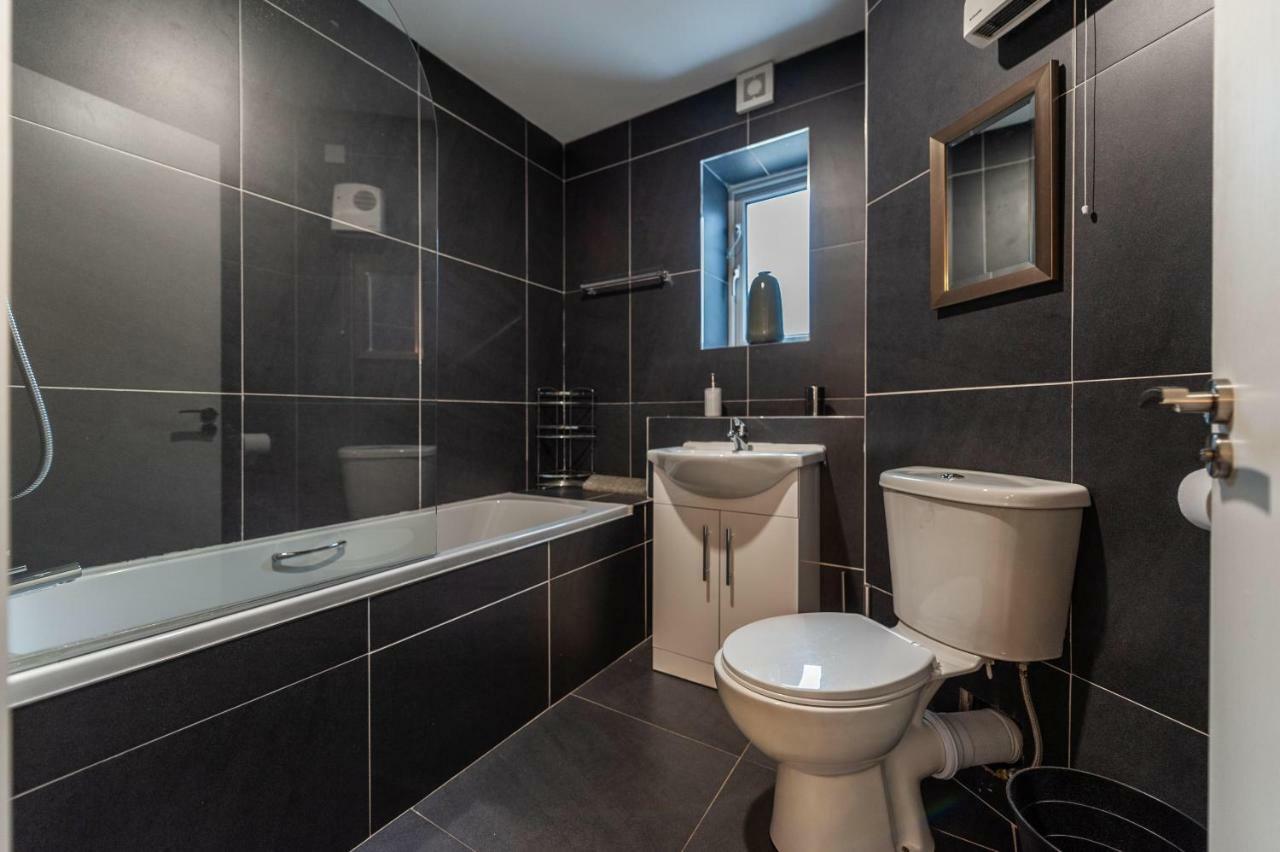 The Town House Kinsale, Hosted By Exquisite Holiday Homes, Sleeps 16 Exterior photo
